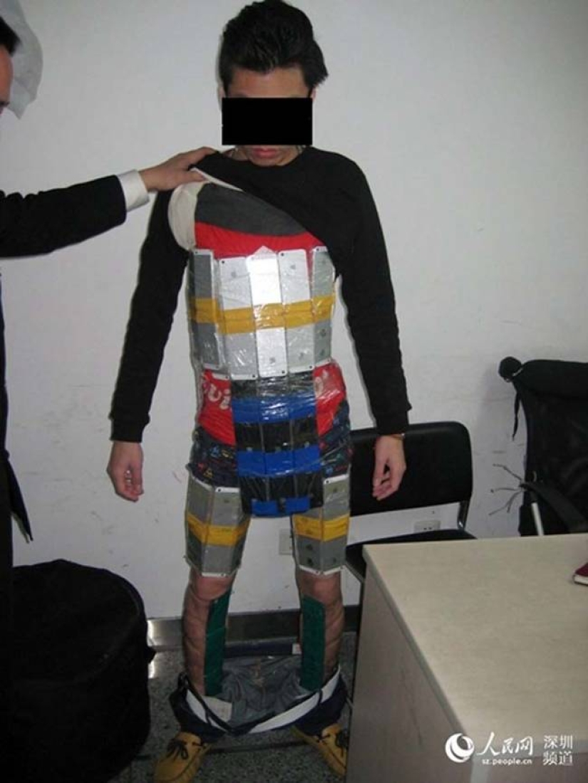 You won&#39;t believe what this Chinese man tried to smuggle across the border!