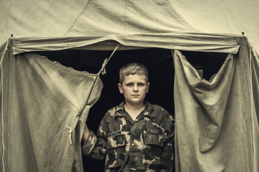 Young Hungarian patriots in a military camp