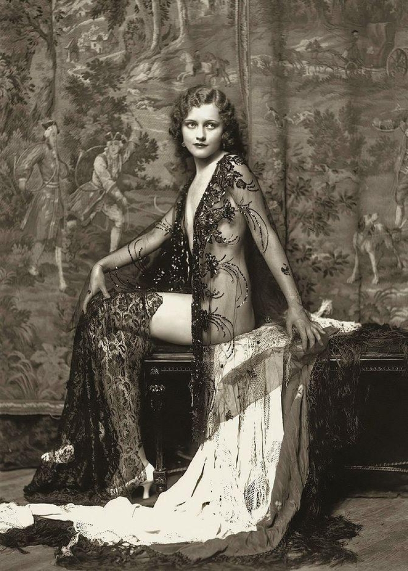 "Ziegfeld Girls": the sexiest Broadway actresses of the 1920s