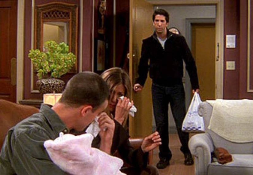 10 antics of Ross from "Friends" that prove that he is still an asshole