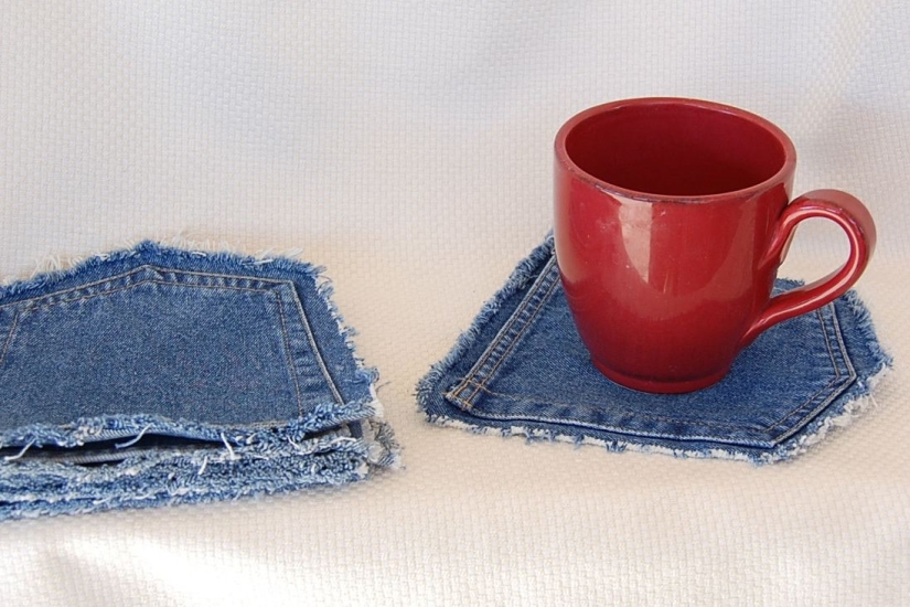 10 cool ideas — what to make out of old jeans