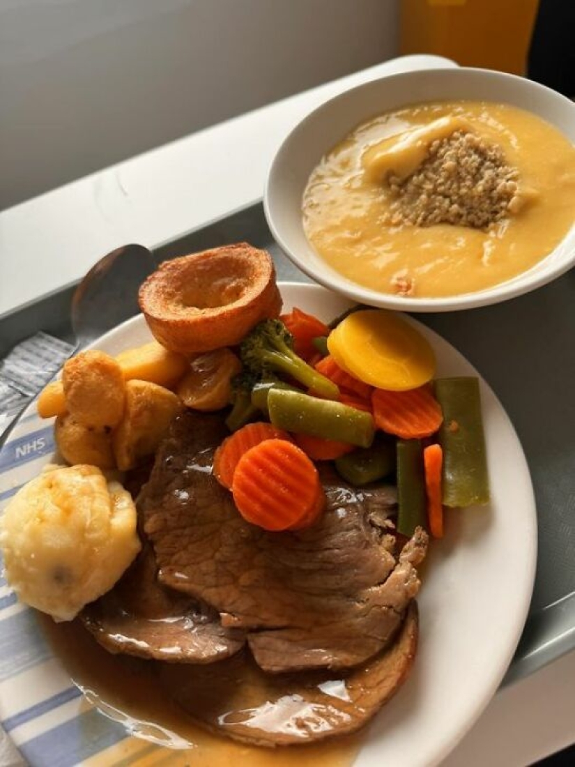 10 Examples Of Hospital Food From Various Places Around The World, As Shared By Folks Online