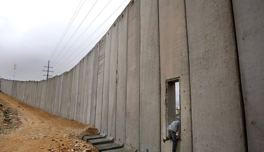 10 grim border walls dividing the world