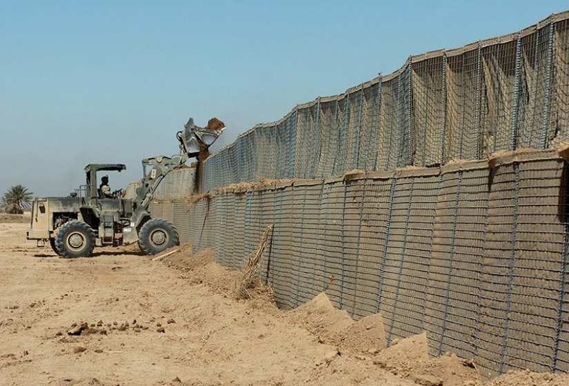 10 grim border walls dividing the world