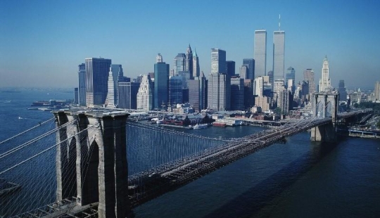 10 historias increíbles de la "vida" del Puente de Brooklyn