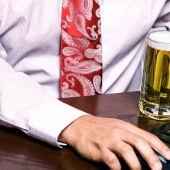 10 lugares de trabajo donde puede y debe beber alcohol