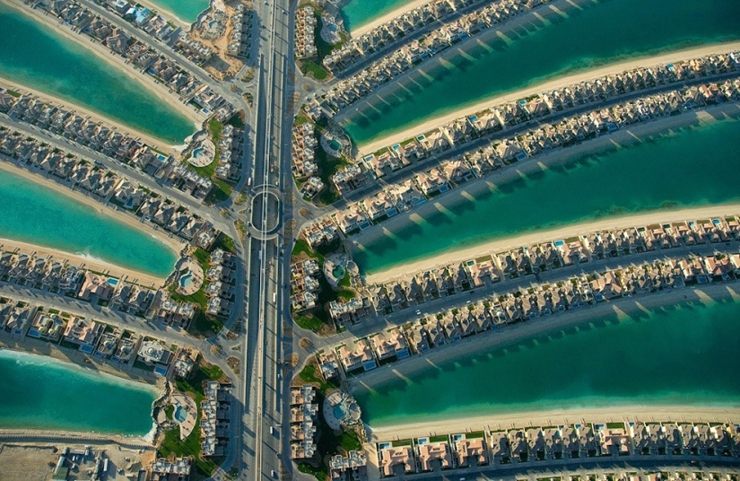 10 most amazing structures UAE
