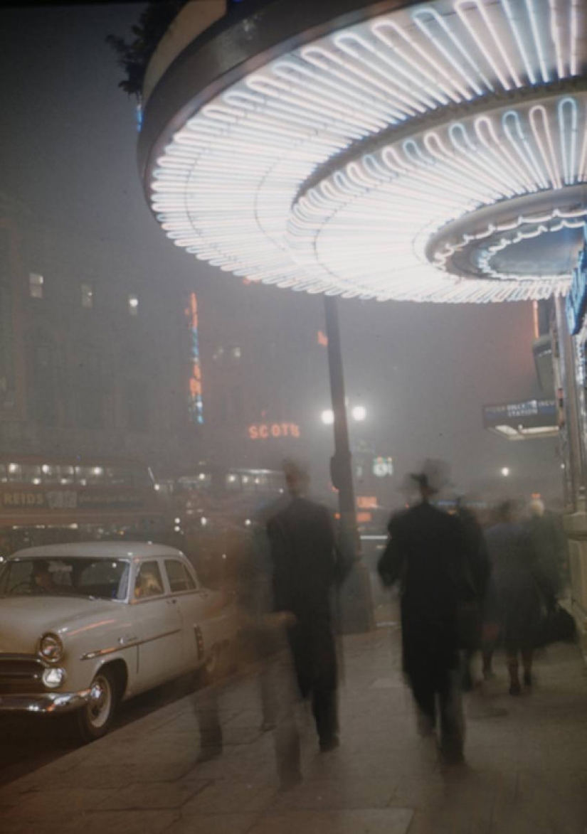 10 photos of the Great Smog in London