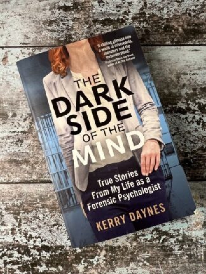 10 Psychology Books That Help You Understand the Dark Side of Human Nature