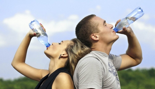 10 razones para beber más agua