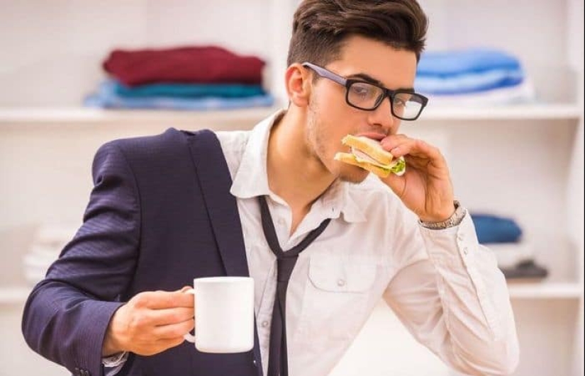 10 reasons why you want to eat all the time, and how to deal with it