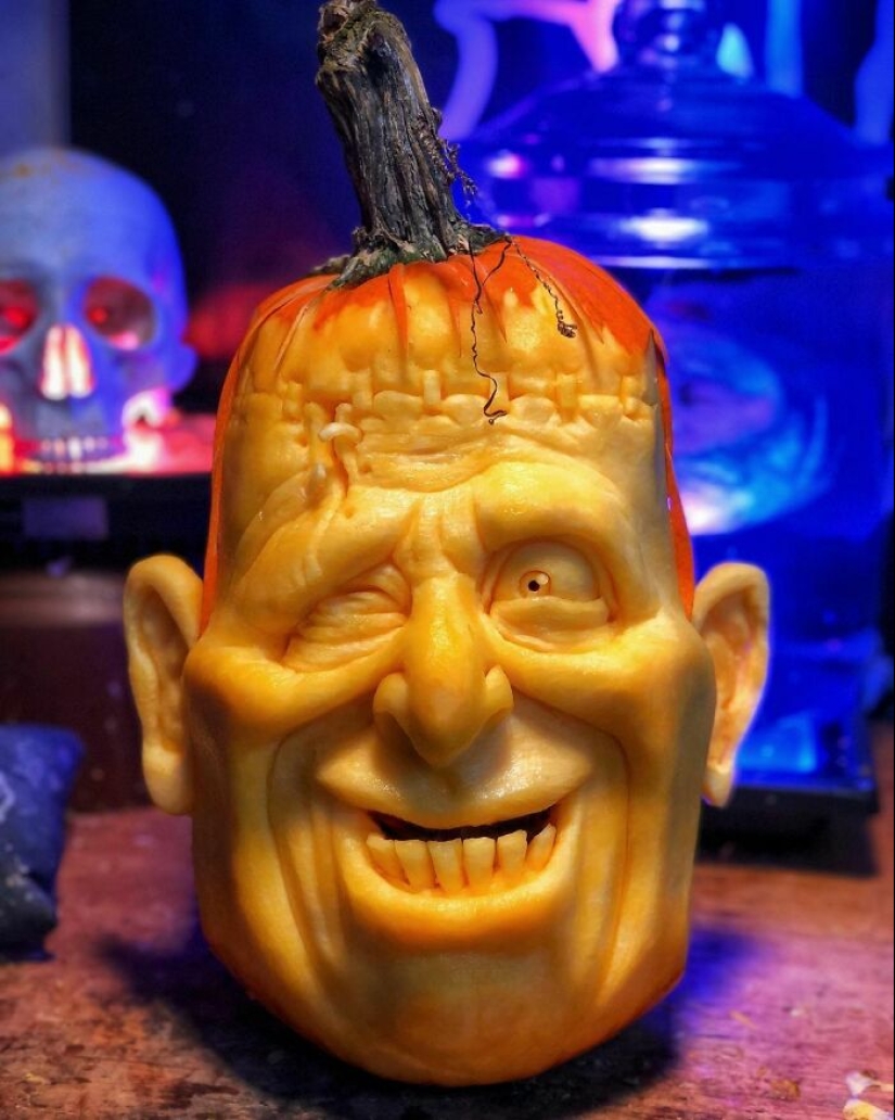 10 Times People Took Halloween Pumpkin Carving To A Whole New Level