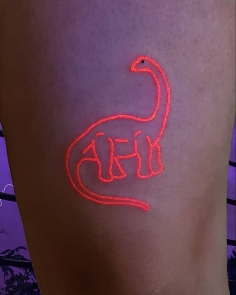 10 veces la gente tuvo una idea genial de tatuaje de dinosaurio y se ejecutó a la perfección