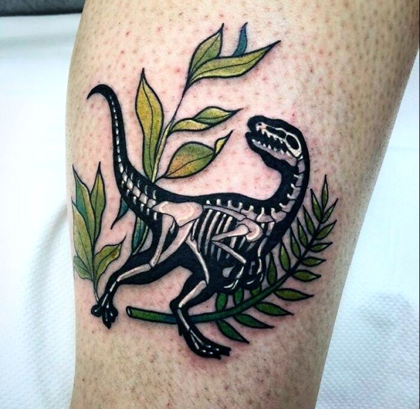 10 veces la gente tuvo una idea genial de tatuaje de dinosaurio y se ejecutó a la perfección