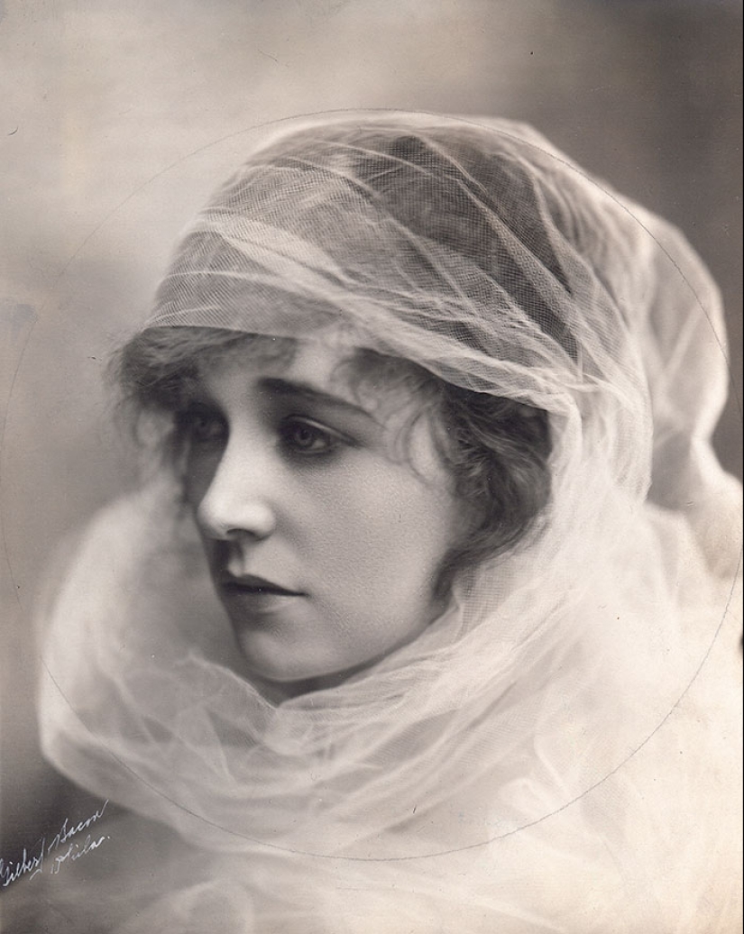 11 most beautiful women of the early 20th century