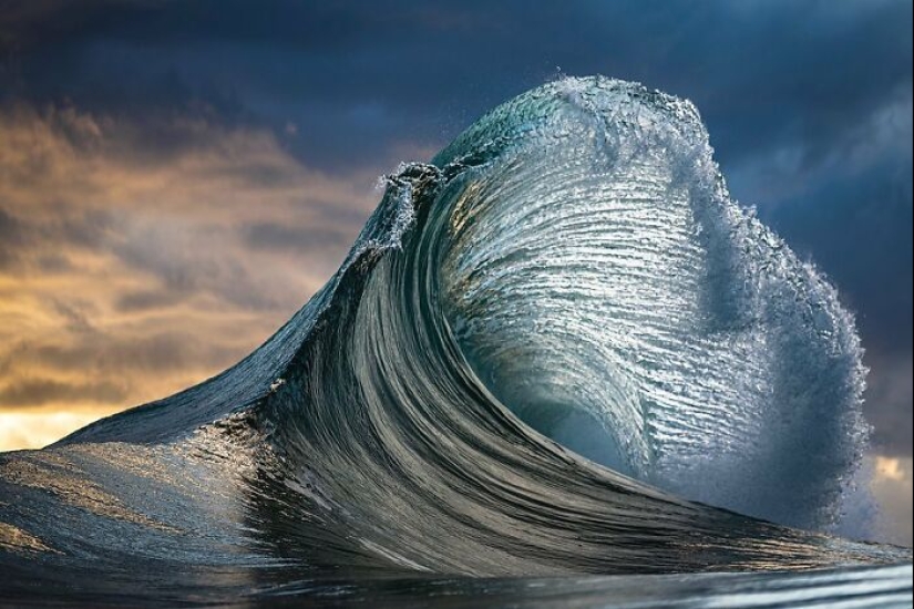 12 impresionantes fotografías de olas de Ray Collins