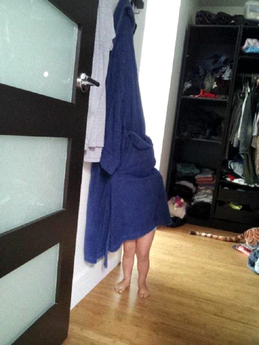 12 Kids Who Are Bad at Hide and Seek