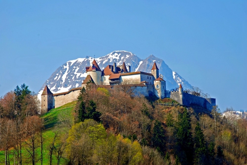 12 main mystical places in Europe