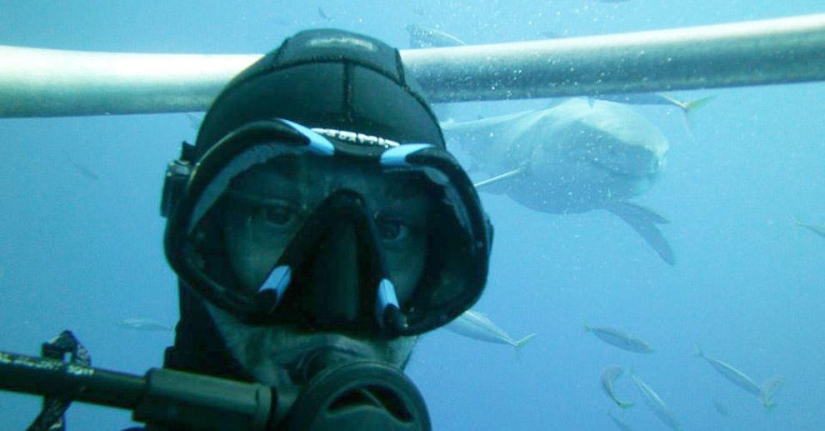 12 most extreme selfies