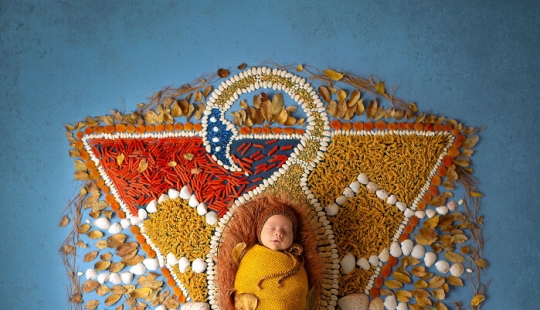 12 Zodiac-Themed Photos Created By Blending My Love For Mandalas And Newborn Photography