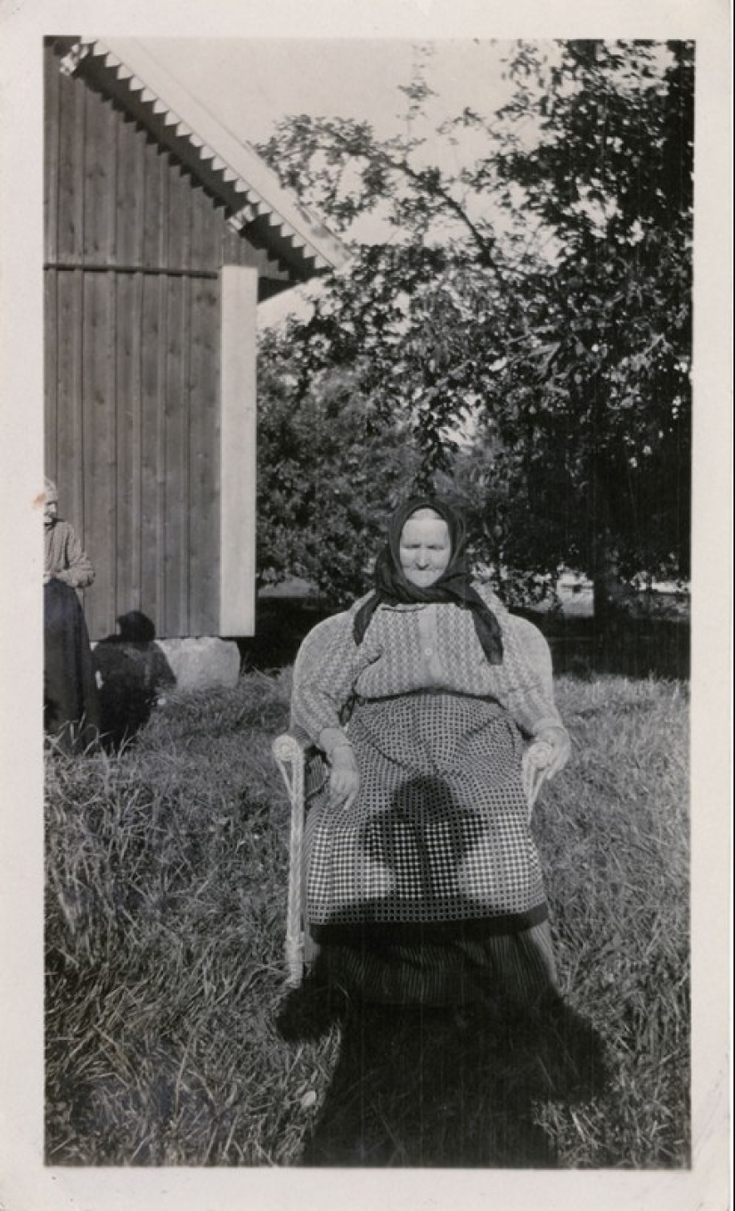 13 fotos vintage en las que las personas son perseguidas por la sombra de una persona desconocida en un sombrero