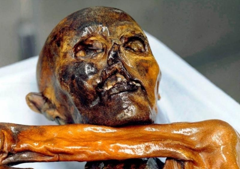 13 la más terrible de las momias de el mundo