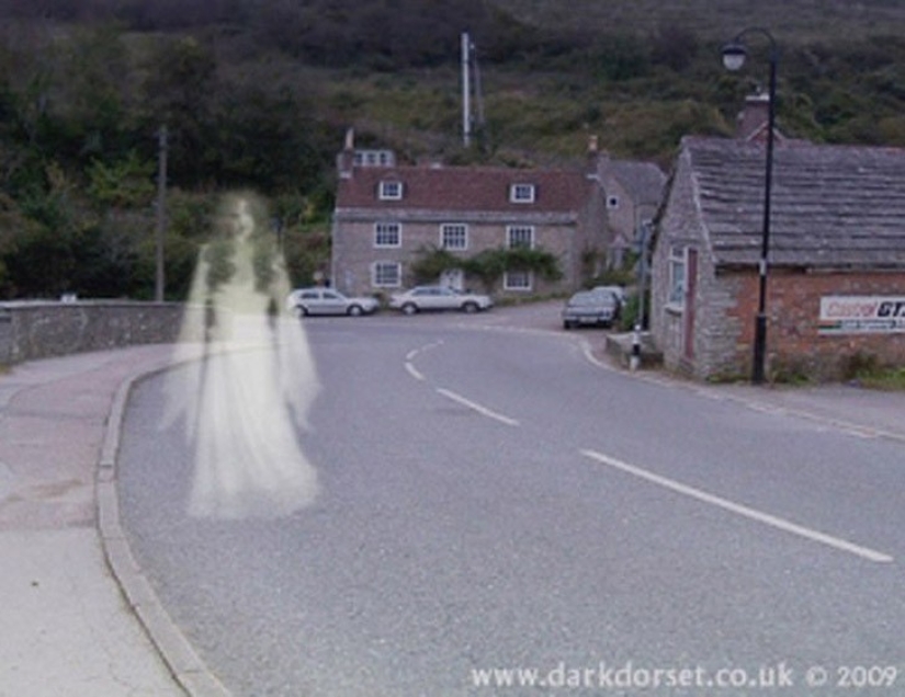 13 of the most creepy stories about female ghosts