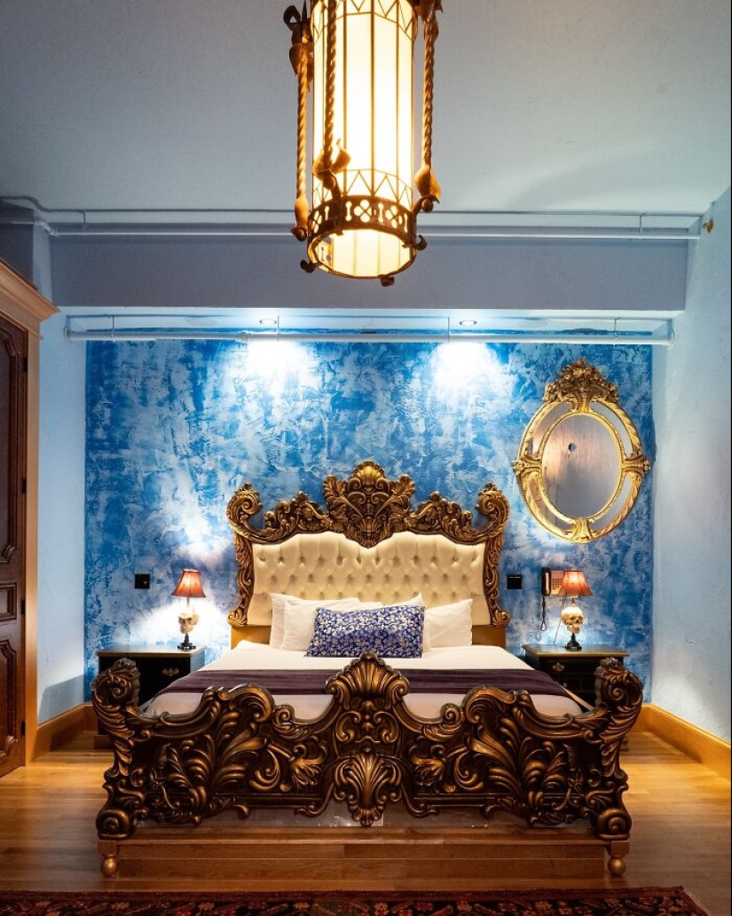 13 Of The Most Gorgeous Hotel Rooms That Everyone Should See, Shared By This Instagram Page