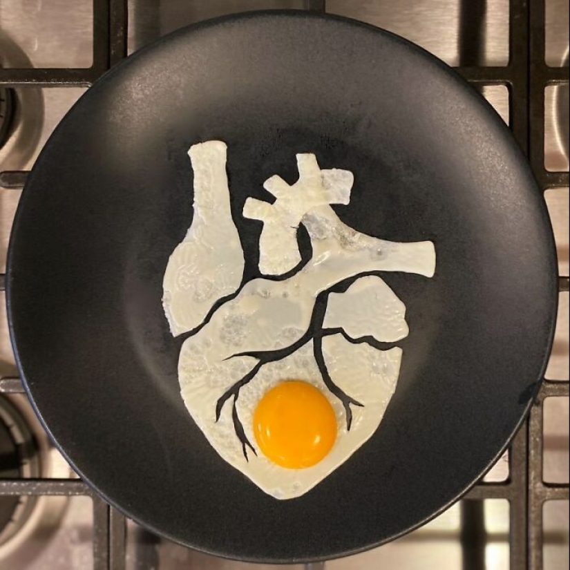 14 Creative Ways That This Artist Has Fried His Eggs