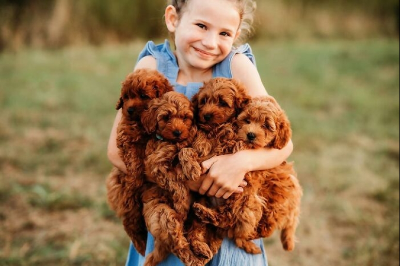 15 imágenes cautivadoras de niños y sus amigos peludos por Andrea Martin