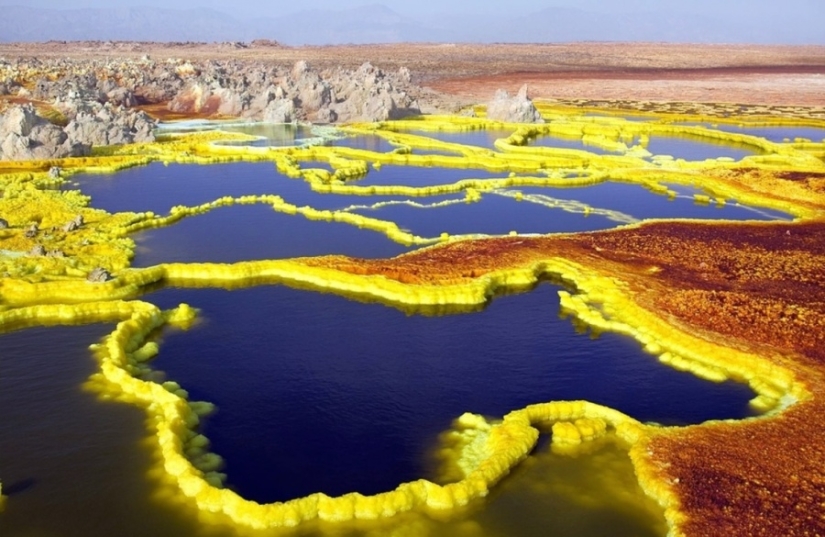 15 places on earth that seem like fantastic landscapes from other planets