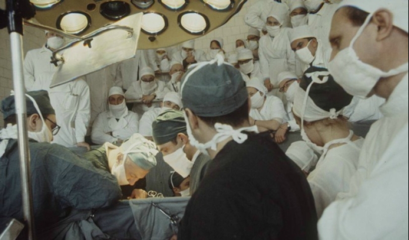 15 rare photos showing free Soviet medicine in all its glory