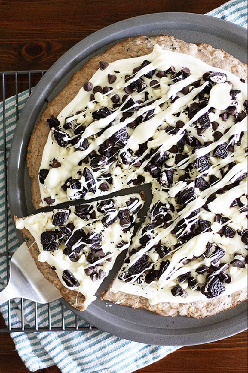 16 dessert pizzas that will make you reconsider your view of this classic dish