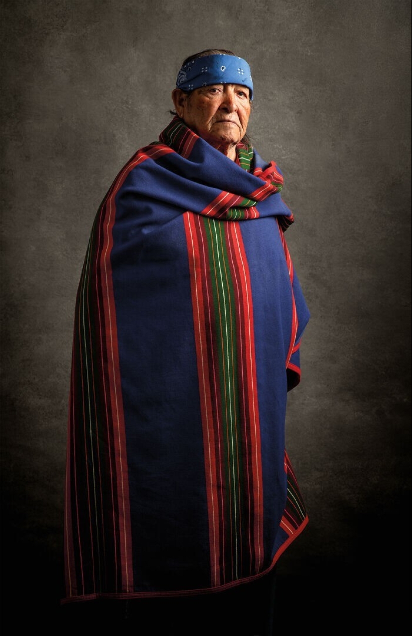 16 incredible portraits of American Indians in ritual costumes