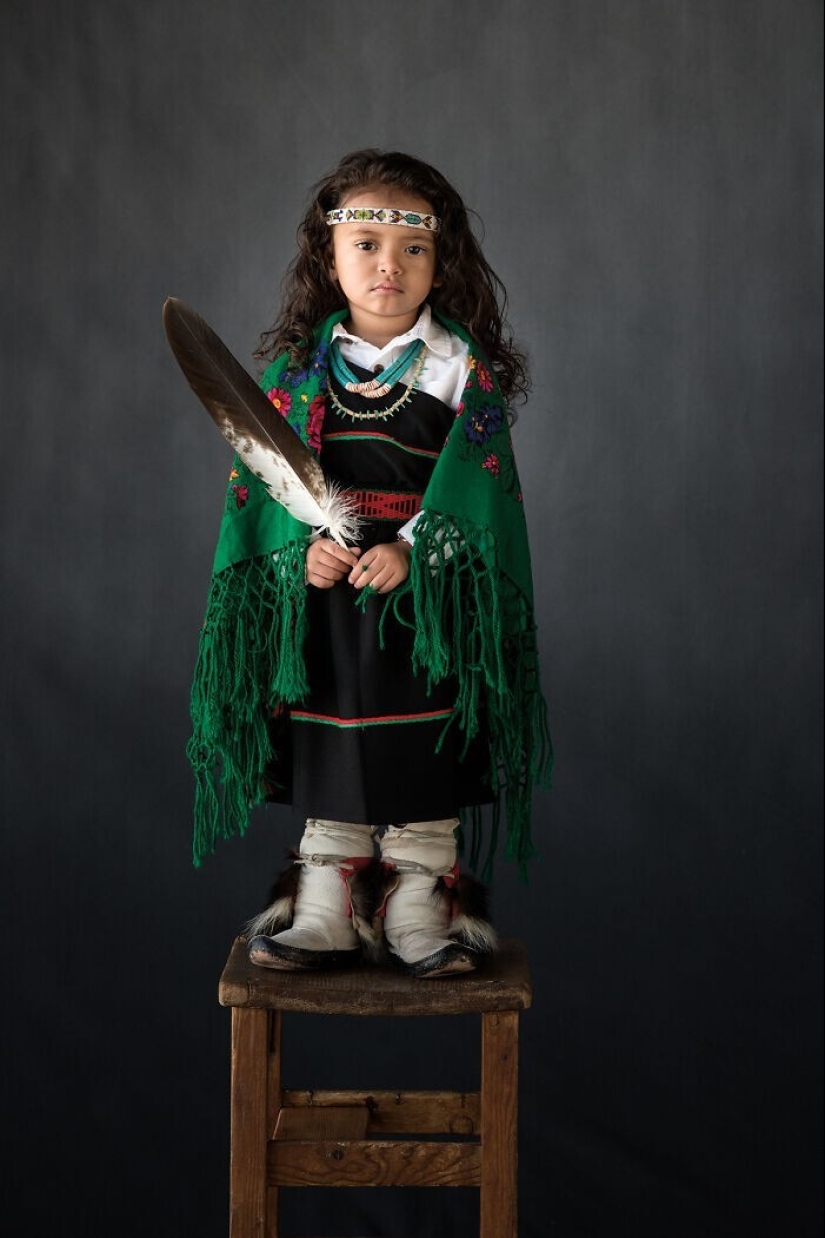 16 incredible portraits of American Indians in ritual costumes