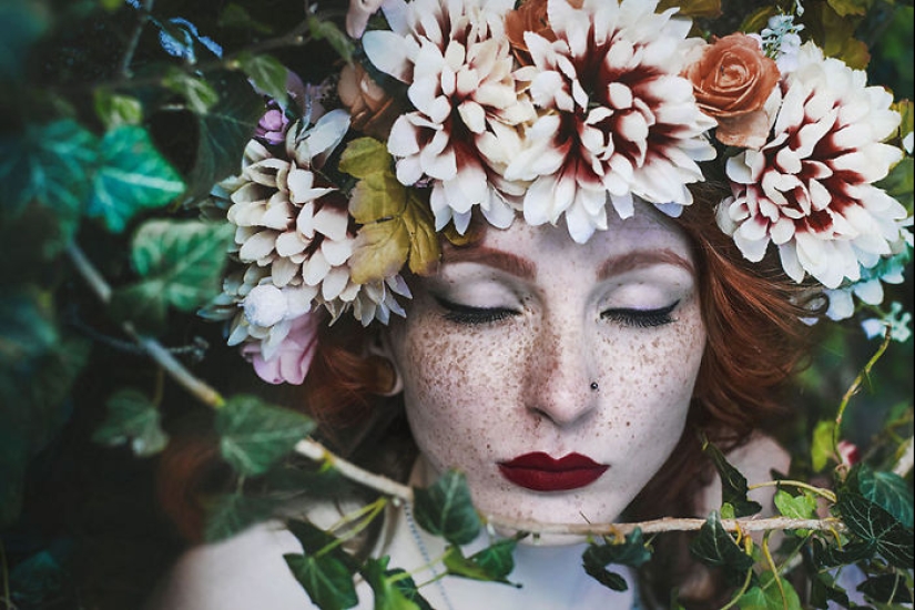 16 Mesmerizing Photos of People with Freckles