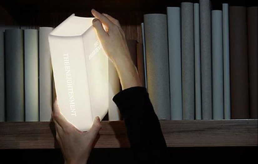 16 pleasant and unusual gifts for those who love books very much