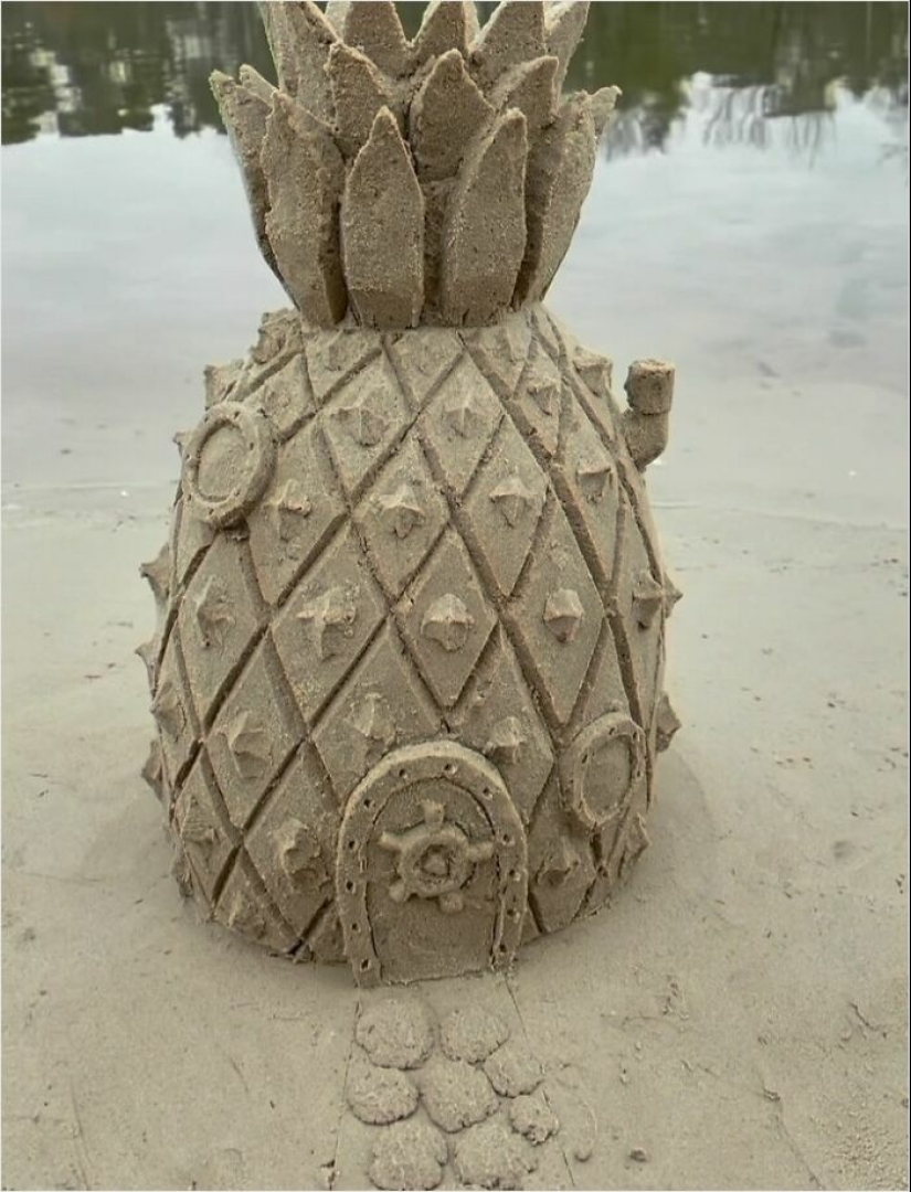 16 Sand Sculptures By This Italian Artist That Blend Architecture, Nature, And Pop Culture