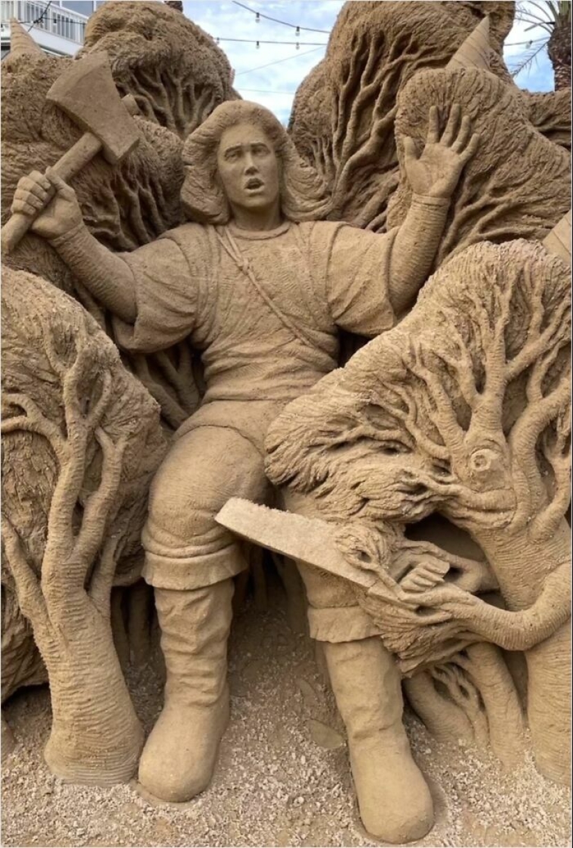 16 Sand Sculptures By This Italian Artist That Blend Architecture, Nature, And Pop Culture