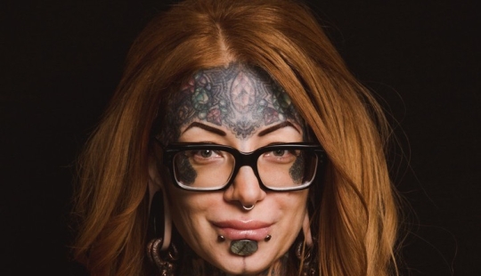 16 Women Showing Off Amazing Body Modifications