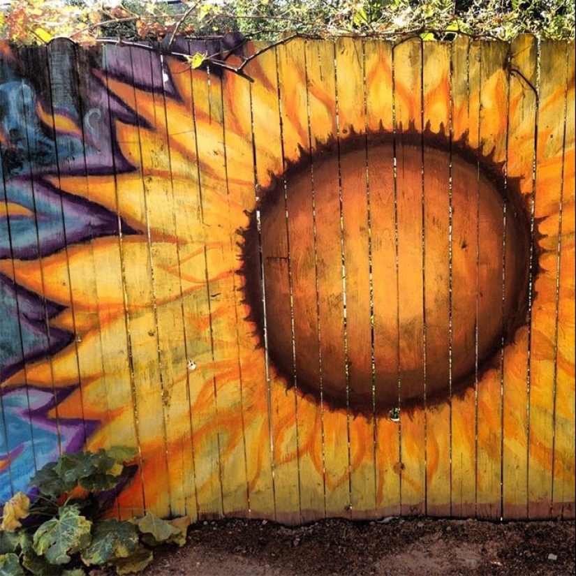 17 examples of how to take the art of fence painting to a new level