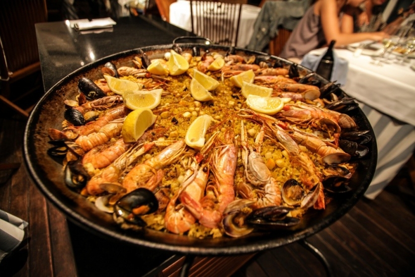 18 reasons to go to Barcelona