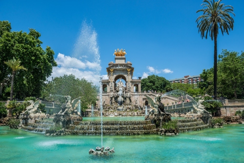 18 reasons to go to Barcelona