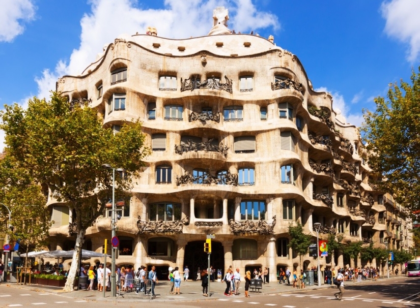 18 reasons to go to Barcelona