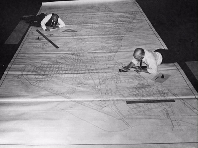 19 cool vintage photo of how worked before the advent of AutoCAD