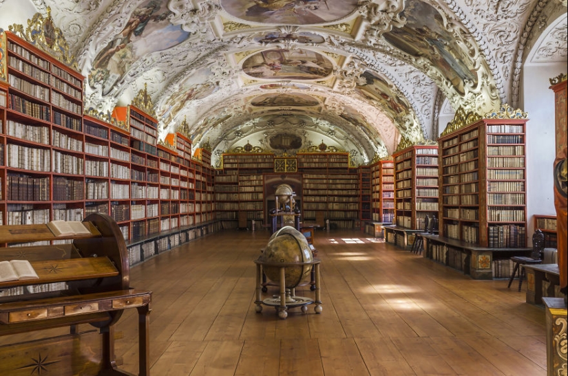 19 incredibly beautiful libraries, which I will love even those who are indifferent to reading