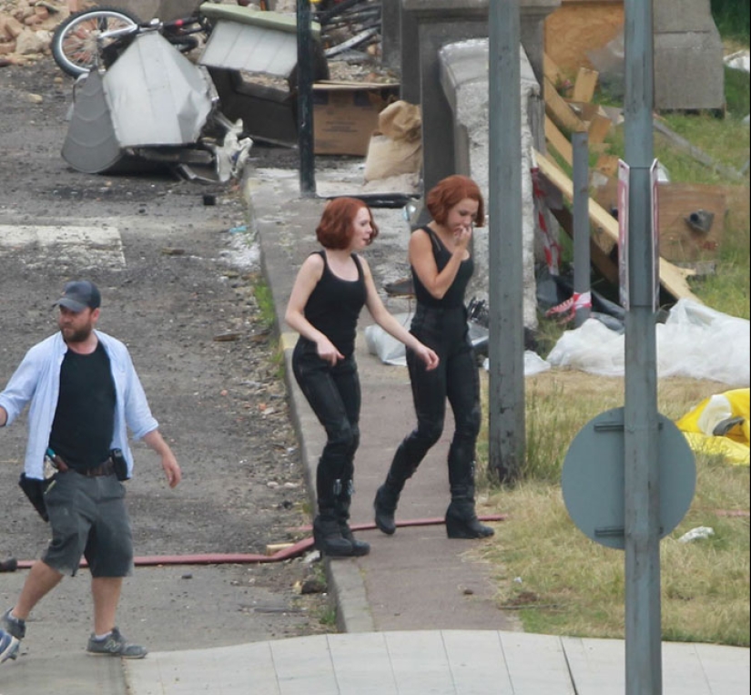 19 photos of the "Avengers" with their understudies, after which the actors don't look so cool