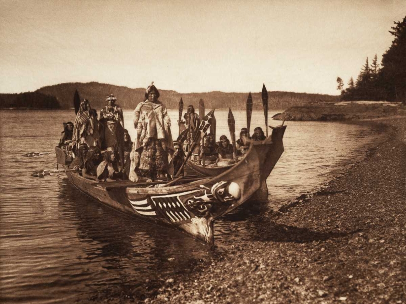 1904-1924: The life of North American Indians in photographs by Edward Curtis