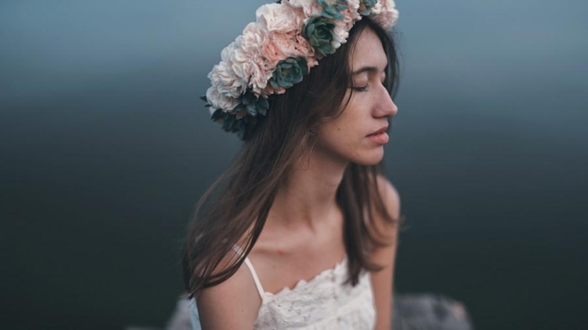 20 adorable girls with flower wreaths