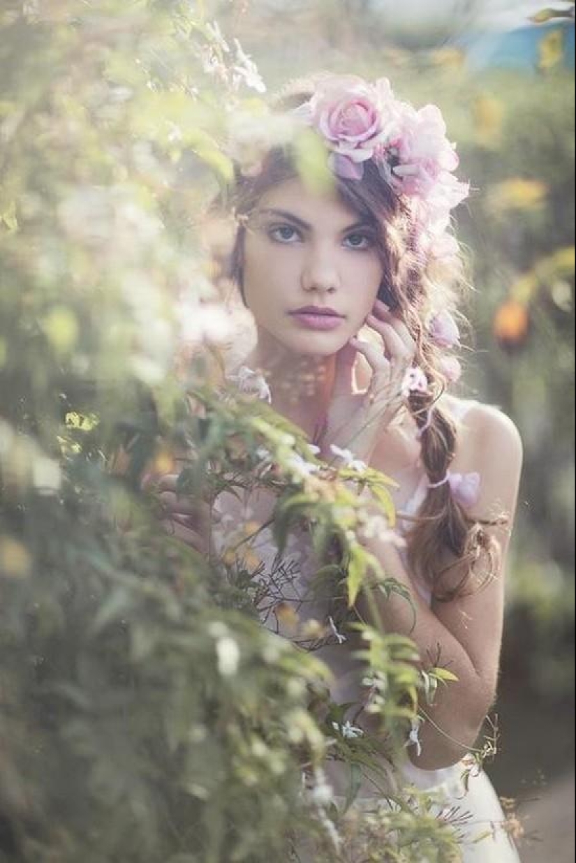 20 adorable girls with flower wreaths